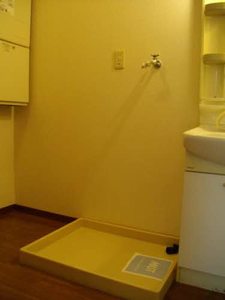 コーポ　ルミエ B101号-5