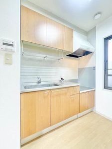 メゾン・ボナール C102号-3