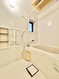 メゾン・ボナール C102号-4