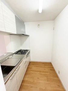 メゾン・ソレイユ B102号-3