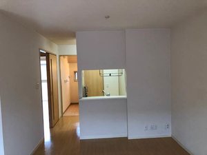 シャーメゾン　秋山Ｂ 0202号-3