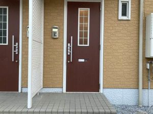 ラ　ヴィータ 0201号-2