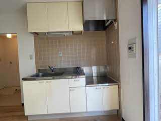 メゾン・ド・スワ B102号-3