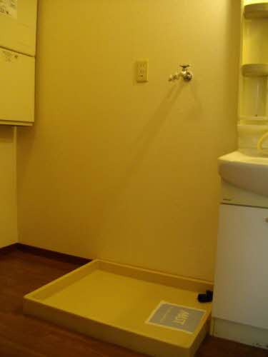 コーポ　ルミエ B101号-5