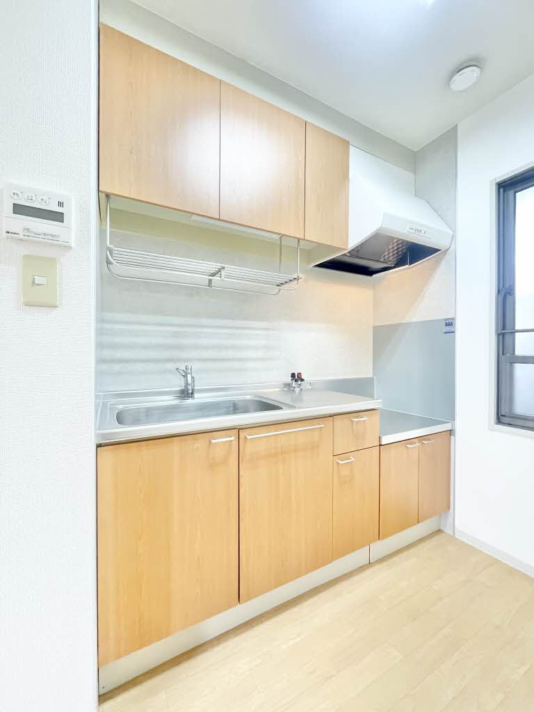 メゾン・ボナール C102号-3