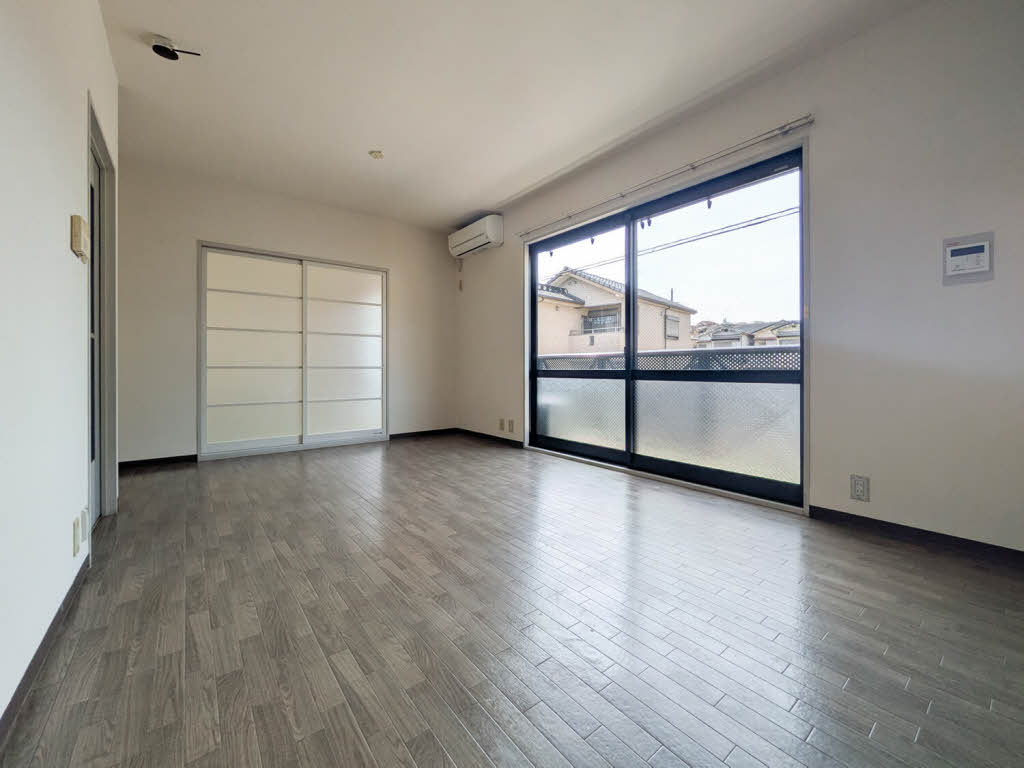 ローレルⅡ A203号-2