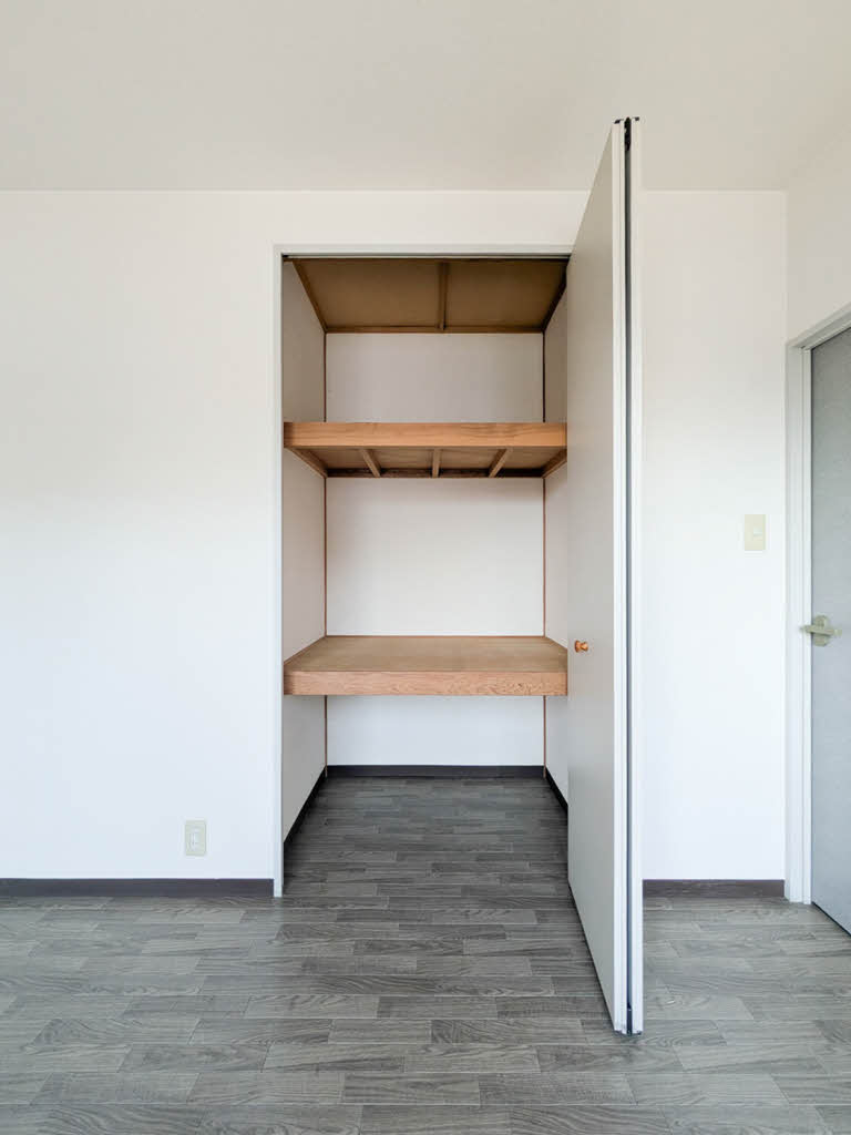 ローレルⅡ A203号-12