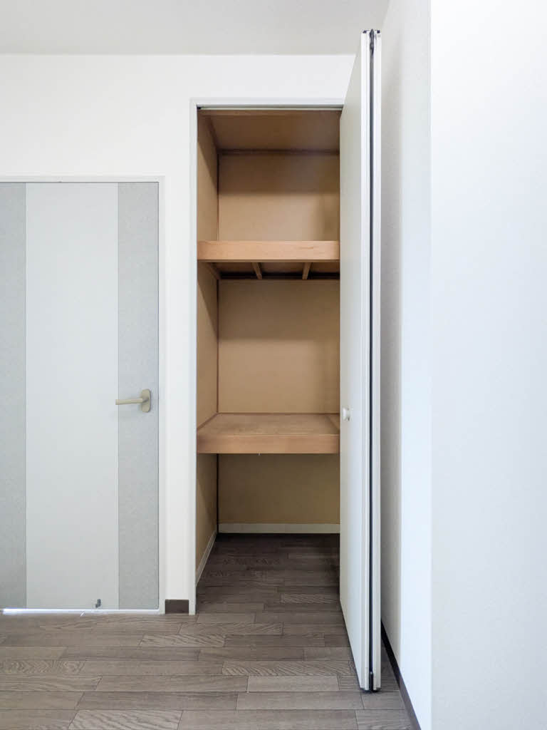 ローレルⅡ A203号-13