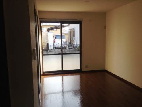 バリュージュ植善Ｃ棟 0102号-4