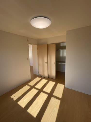 モン・ヴィラージュ 0202号-8