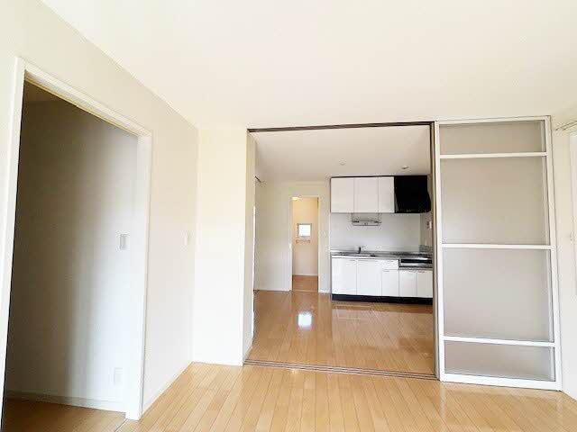 ラフィーネ三室参番館 A101号-8