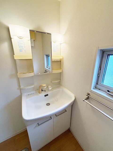 ラフィーネ三室参番館 A101号-9