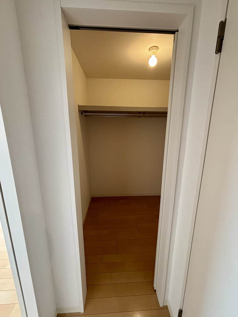 ラフィーネ三室参番館 A202号-8