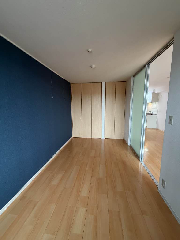 East Stage 0302号-5