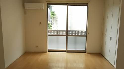 グラツィエ　平方 0102号-2