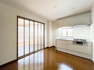 シャーメゾン赤坂台 0102号-2