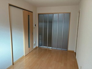 シャーメゾンくすの木 0211号-3