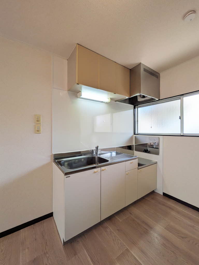 タウニィ料理松 D101号-4