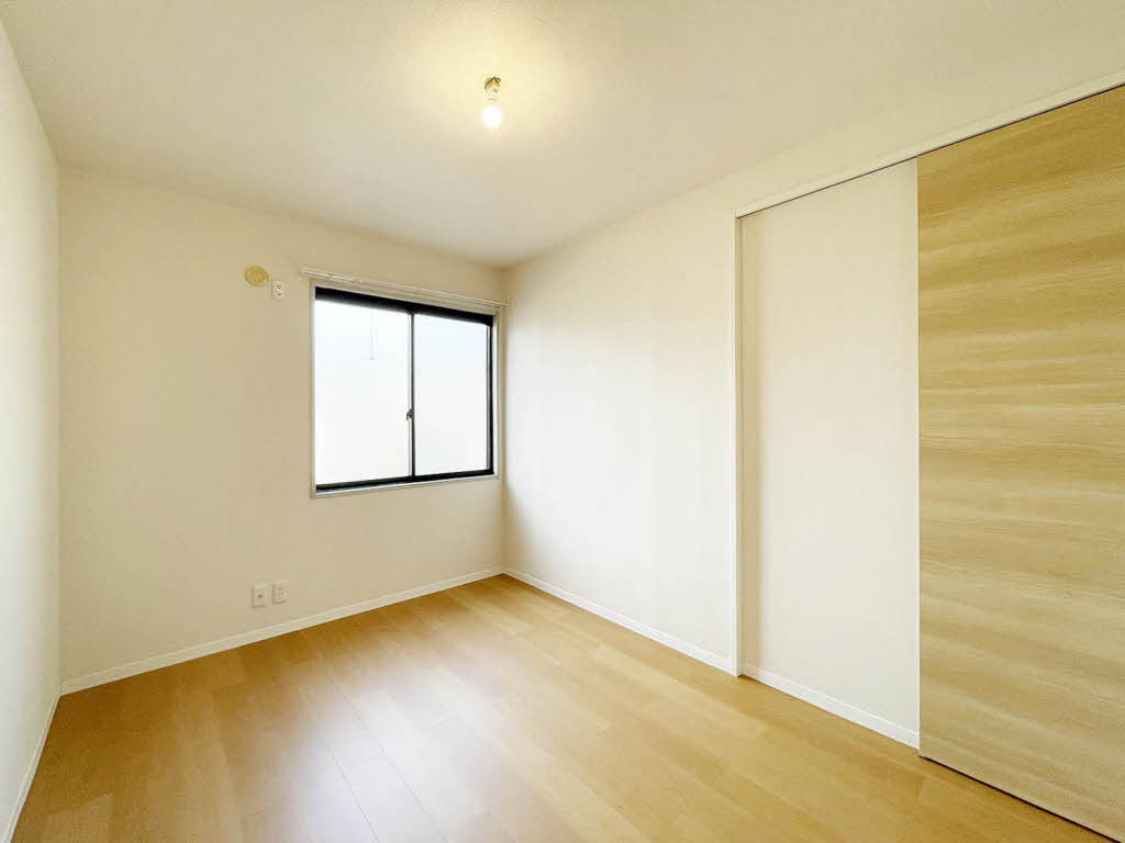 ラ．サルデーヌ 0112号-5