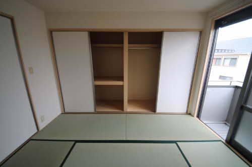 クインテット B202号-8