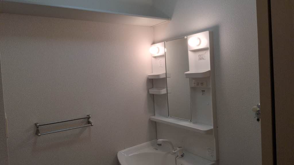 シャーメゾン下中島 0102号-8