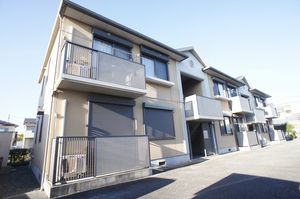 ハイツ中山 102号-1