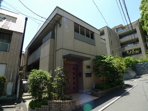 スクエア麻布狸穴