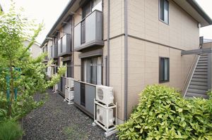 プラザコート　Ⅱ 203号-1