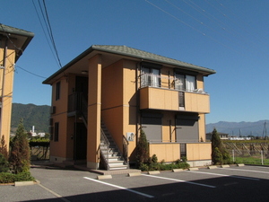 オレンジヒルズ　Ｂ