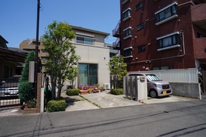 シャーメゾンウエスト 202号-1