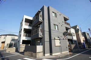 シャーメゾン六町
