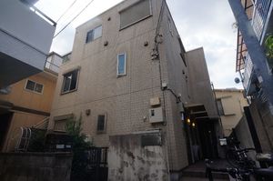 エスポワール三英