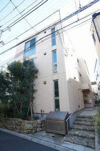 ホームタウン柏木 305号-1