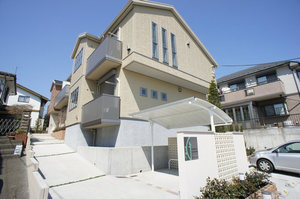 コンフォート　カメリア