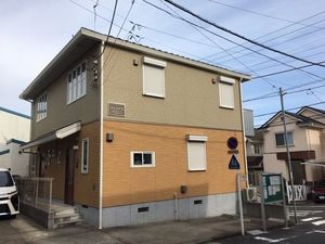 プレミアス