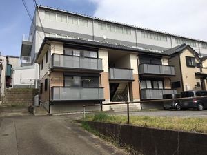 ルミエール城山 102号-1