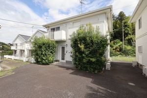 クロ－バ－ハイツＥ