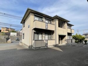 バリュージュ城山四番館 201号-1