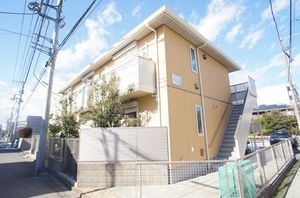 クレールアカラ