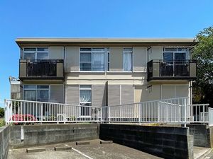 ハイネス大倉山 202号-1