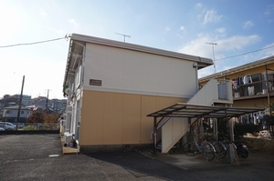 ハイツアゼリア 201号-1