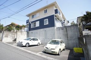 ニイド・ハウス