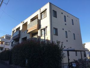 ヤマワヒルズ　Ａ 301号-1