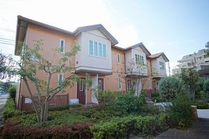 ｎｅｕ　ｓｔａｄｔ　Ｄ