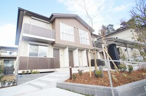 セレニティヒルズ壱番館