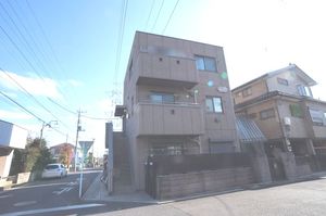 ビエナ　アライ