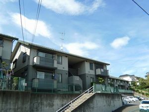 シャーメゾン弐番館 102号-1