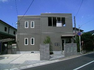 Ｍ．Ｓｅａｓｏｎ日大前