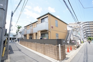 フォレスト東中山