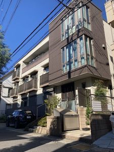 ラフォーレ市川 203号-1